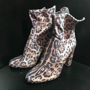 Brand new. Steve Madden animal print velvet bootie